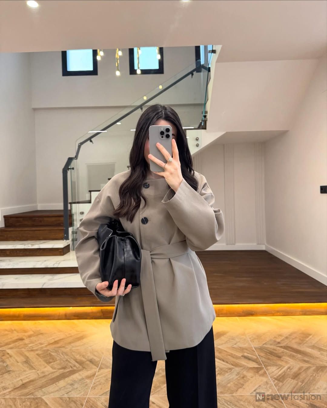 أنسومبل ريفا: أناقة راقية لإطلالة لا تُنسى